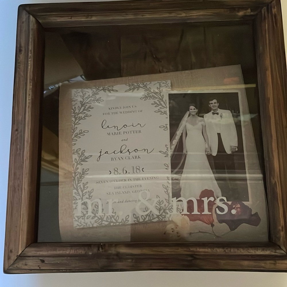 Wedding keepsake box